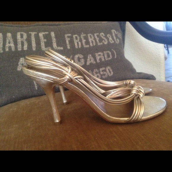 - Max Studio champagne heels - Picture 4 of 4